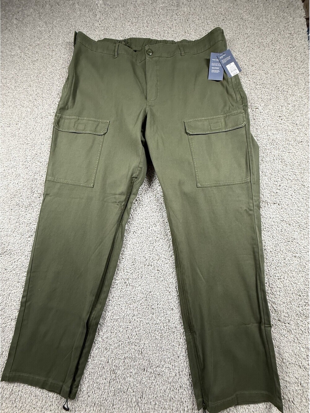 NWT Universal Thread Women’s Adaptative Utility Cargo Pants Size 22 Green $30